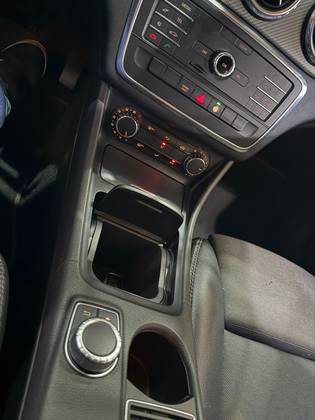 MERCEDES-BENZ GLA 200 1.6 CGI ENDURO 16V TURBO FLEX 4P AUTOMÁTICO